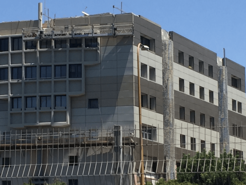 יגאל אלון - בניין משרדים