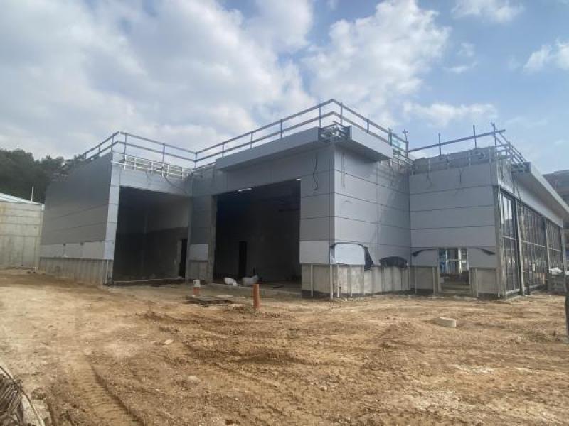 מרכז מסחרי . מגדל העמק