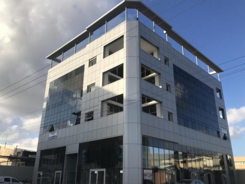 מרכז מסחרי ,אור יהודה